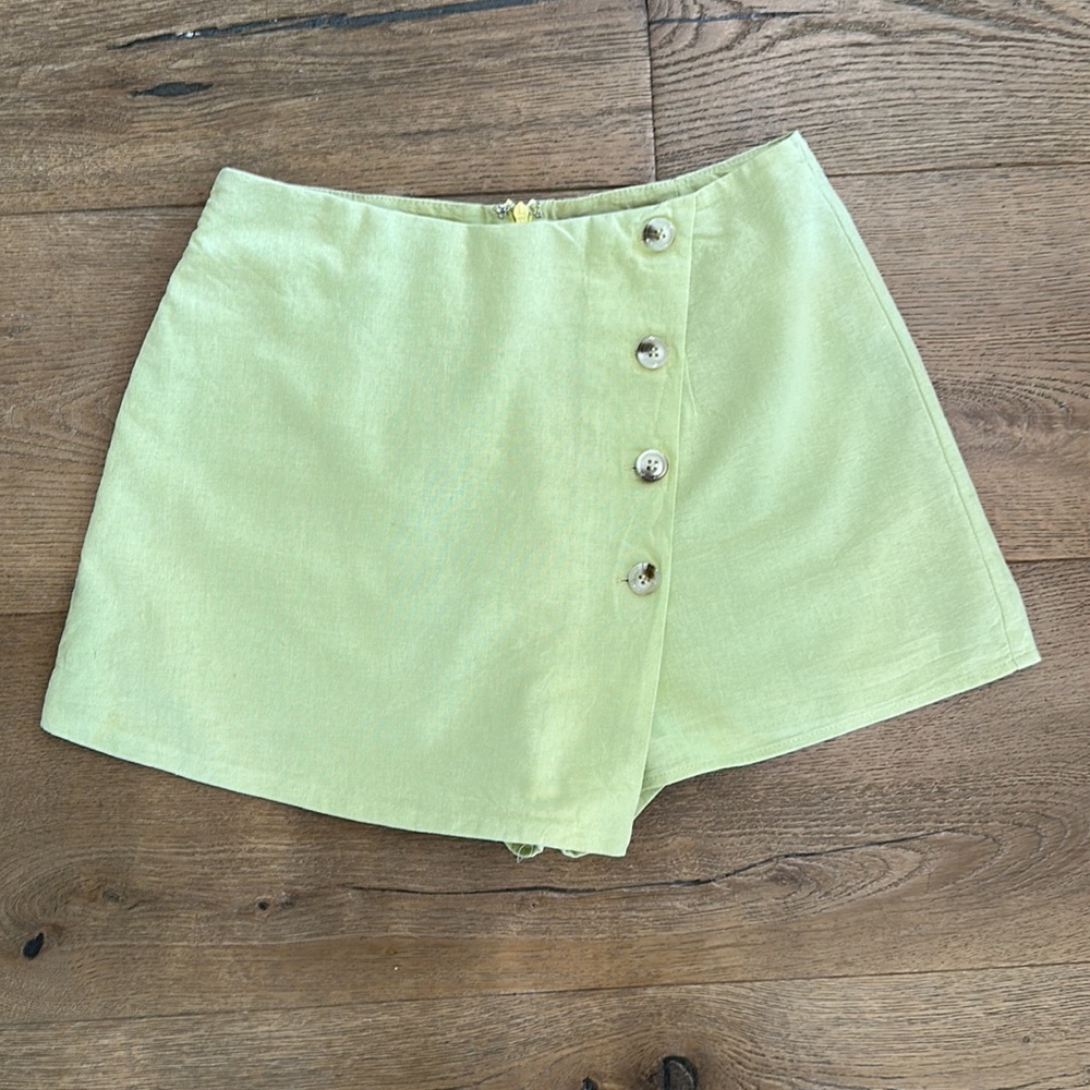 Anthropologie Flat White Button Wrap Mini Skort, XS